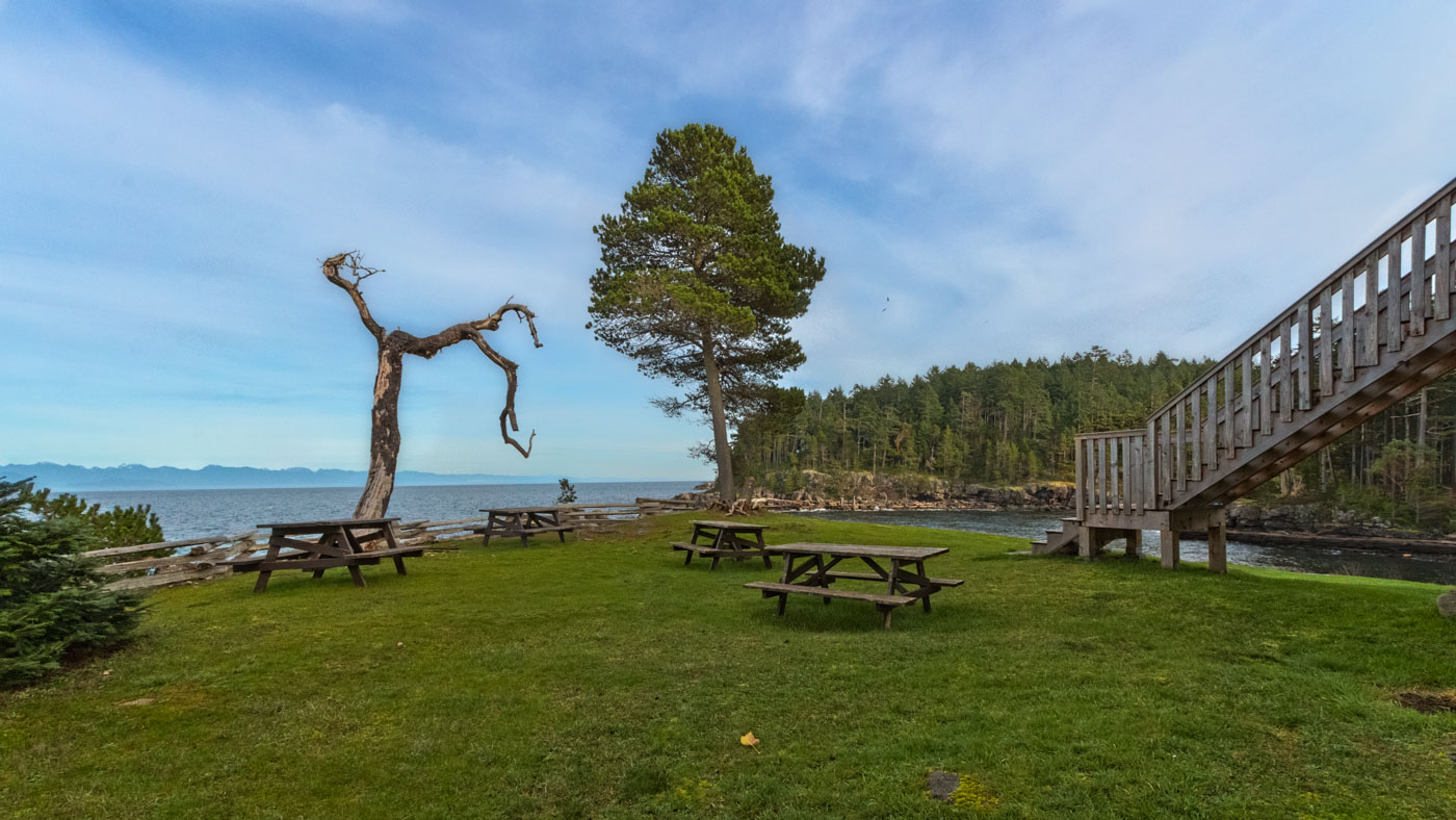 Dragon's Lodge Gabriola Island, BC Host your next wedding, family reunion, or retreat at our