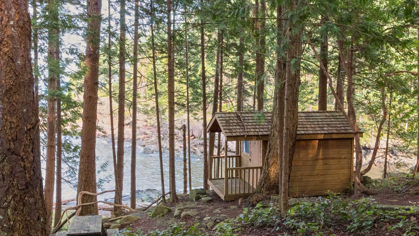 Dragon's Lodge Gabriola Island, BC Host your next wedding, family