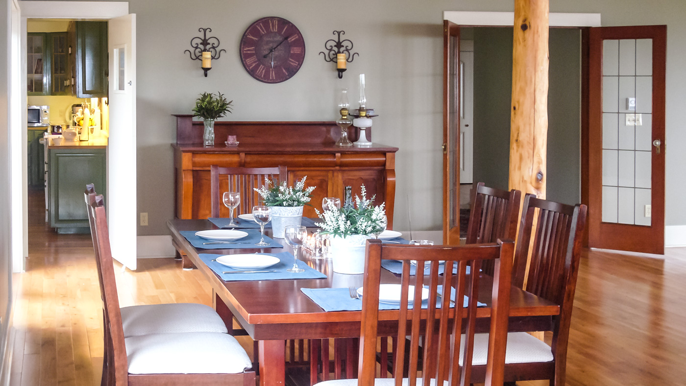 Dragon's Lodge Gabriola Island, BC Host your next wedding, family